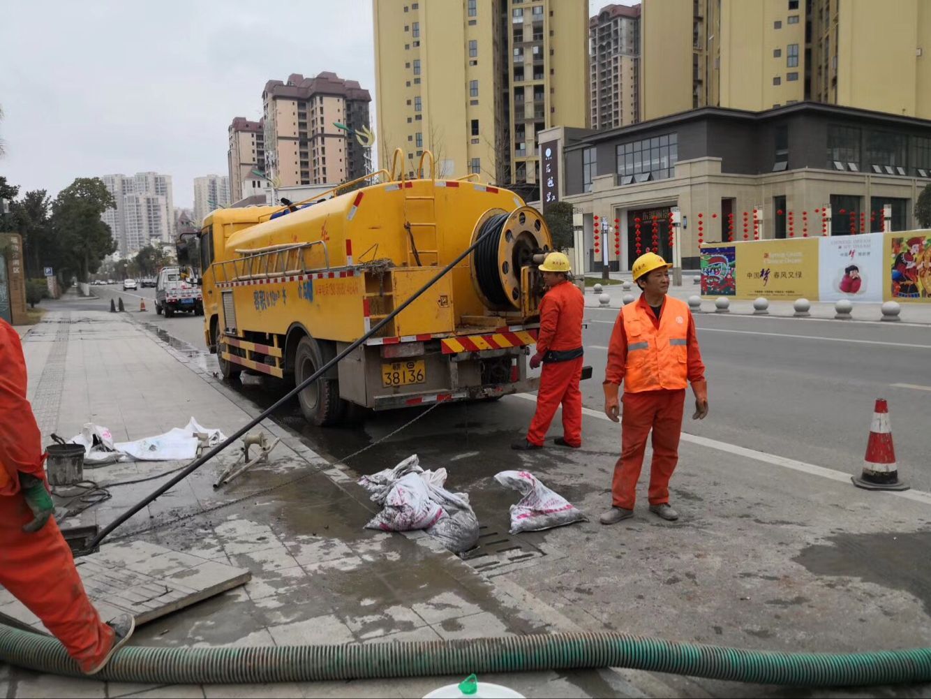 北塔排污管道清淤-管道清洗
