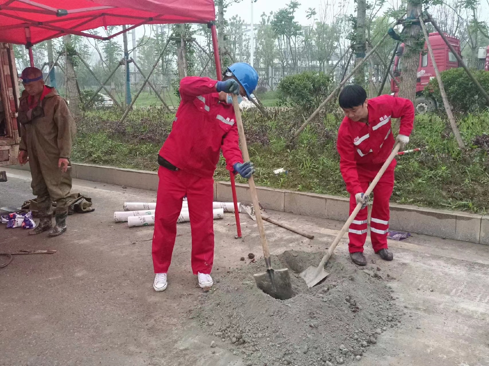 北塔管道疏通哪家好】及时进行市政管道清淤